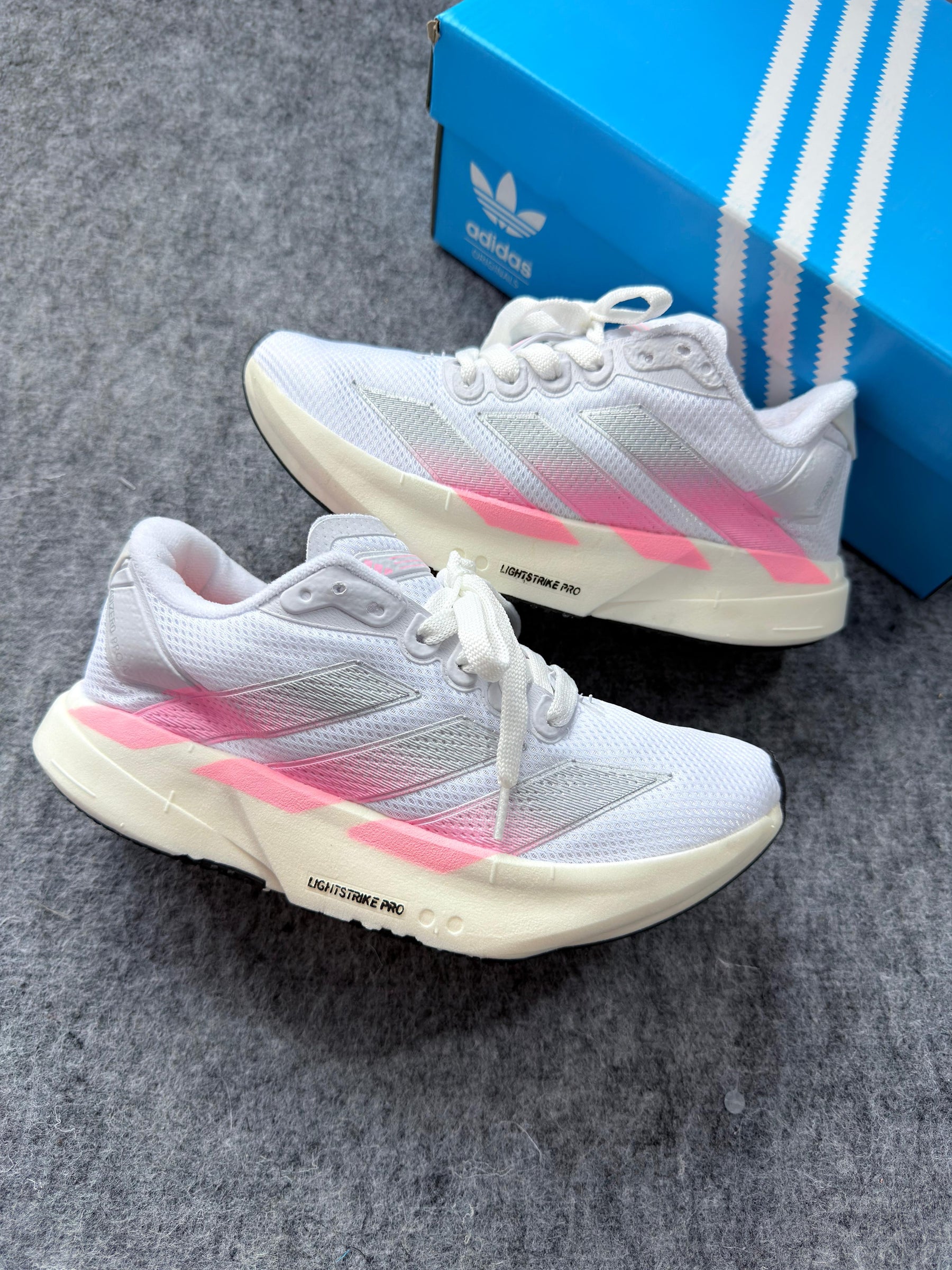 Adios Pro 4 - Branco/Rosa