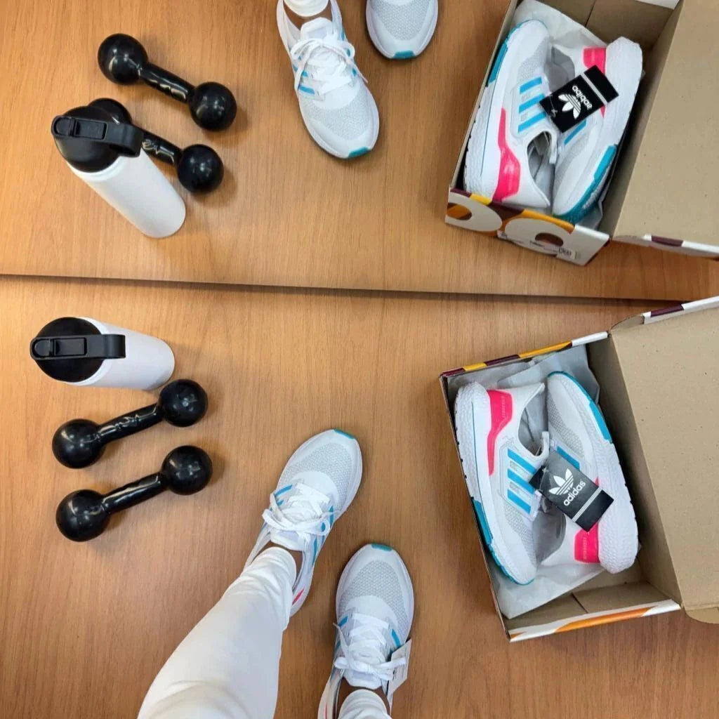 Adidas Ultraboost feminino -  Cinza Azul Pink