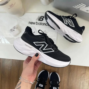 New Balance Fresh Foam X 880 V15 - Preto Branco