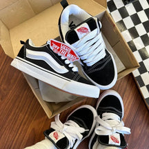 Vs Knu (masculino) - Preto Branco