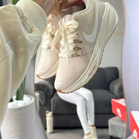 Nike Pegasus - OFF White