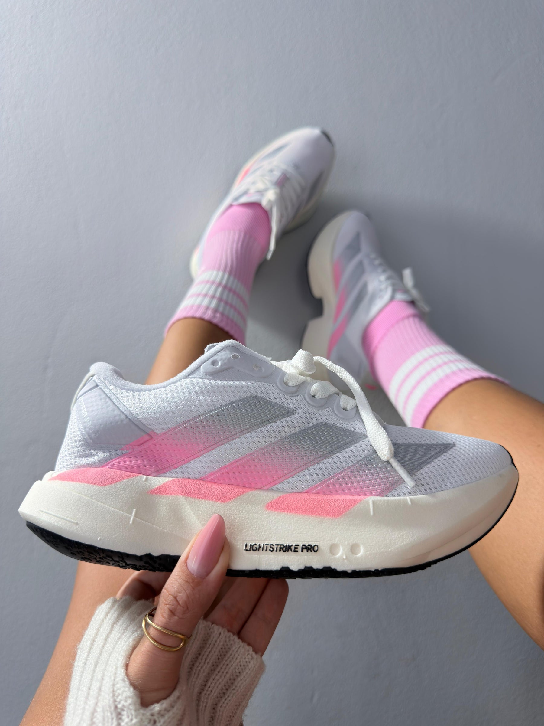 Adios Pro 4 - Branco/Rosa