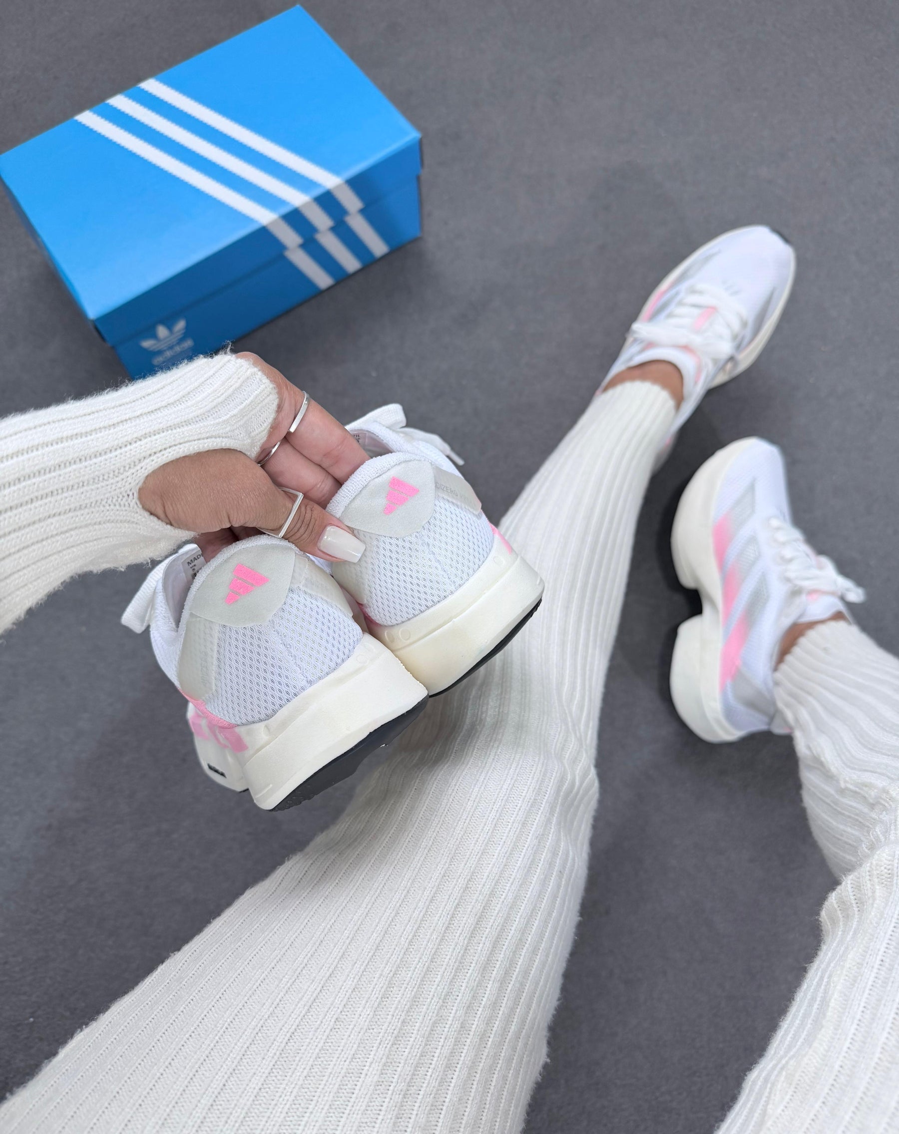 Adios Pro 4 - Branco/Rosa